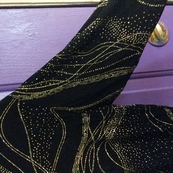 A Touch of Class Clothing Sparkly Special Occasion Blouse Size XS/S - Picture 3 of 7